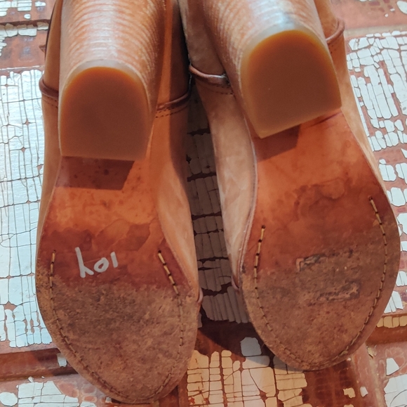 Rag & Bone suede Kinsey heeled booties 7.5 - Picture 6 of 8